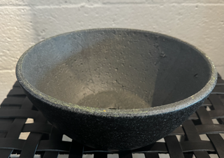 Black Bowl, Medium